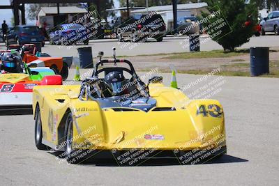 media/Apr-30-2022-CalClub SCCA (Sat) [[98b58ad398]]/Around the Pits/